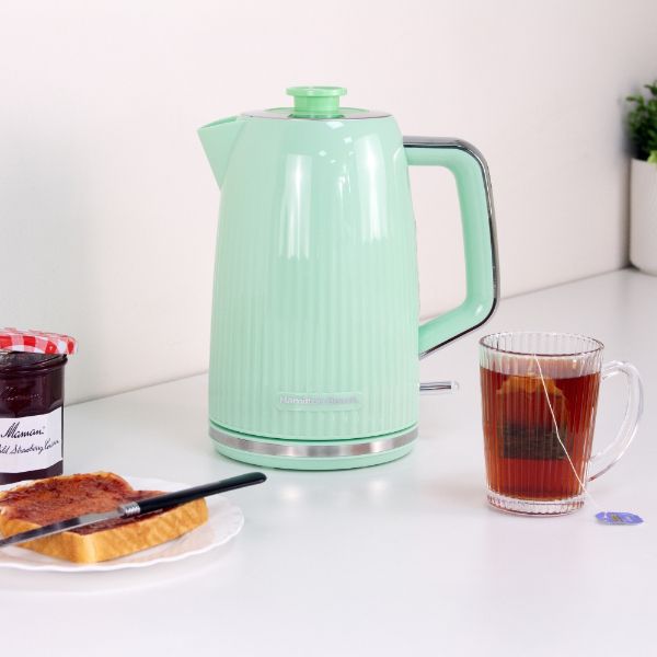 Hamilton Beach Miami Kettle & 2 Slot Toaster Mojito