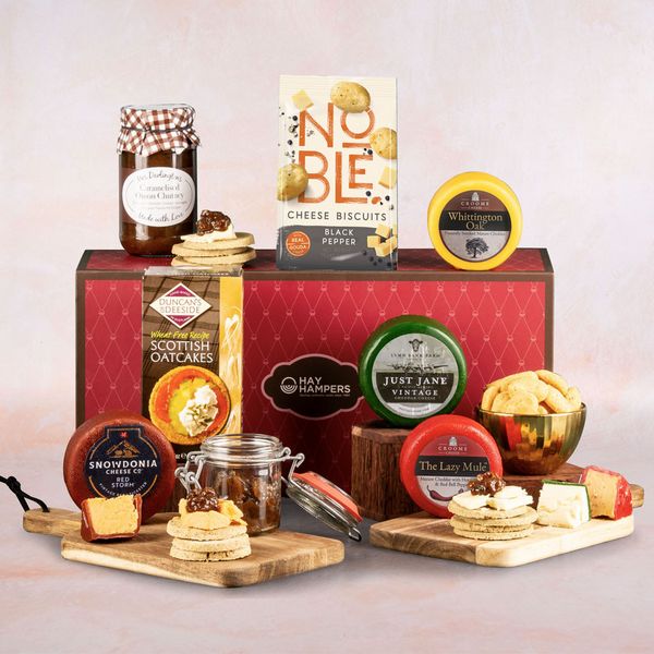 Truckle Quadruple Cheese, Chutney & Crackers Gift